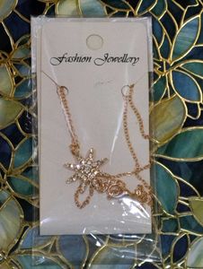 Rhinestone Star Pendant Necklace - New