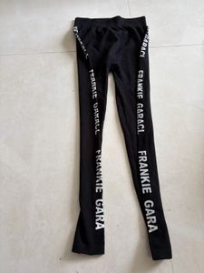 Black leggings with Side Logo