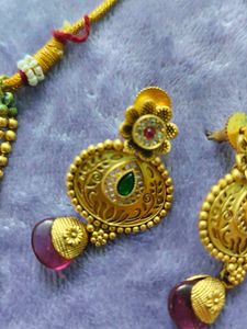 Gold-toned Necklace &amp; Earring Set