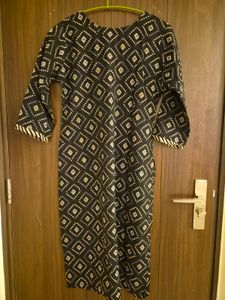 Stylish Black Printed Kurta Pant Set L size