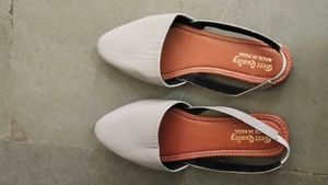 Minimalist Gray Pointed Toe Flats