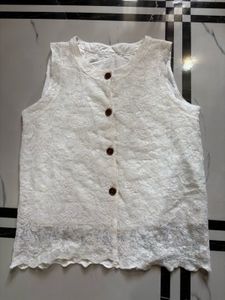 Elegant White Lace Sleeveless Blouse