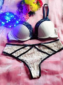Lace Bra and Panty Set