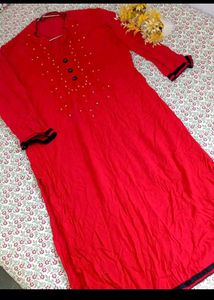🌸 Elegant Kurti Bundle – 4 Kurtis for ₹1,299 🌸
