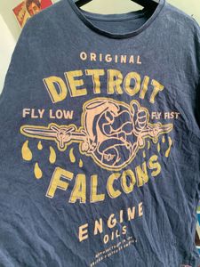 Detroit Falcons Graphic Tee