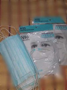 B5Surgical And Free 3 N95 Face Masks