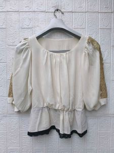 New with tag Chic Off-White Peplum Top