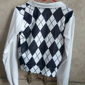 Stylish Argyle Print Collared Top