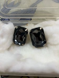 Elegant Black Gemstone Earrings