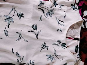 Chic Floral Print Top