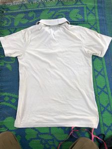stretchable cream t-shirt