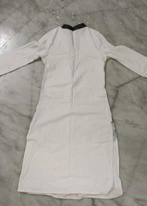 Elegant White Kurta with Architectural Print