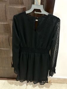 Boohoo Black V-Neck Mini Dress