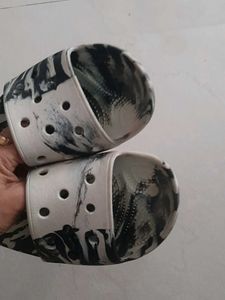 Crocs - Stylish classic Marble Print Slides