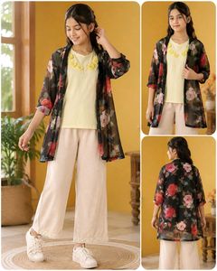 Floral Print Sheer Shrug with Cream Pants Set
