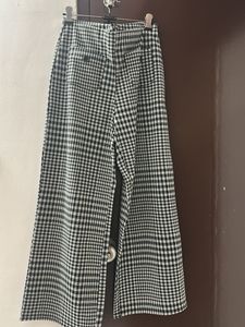 Chic Black & White Checkered Pants