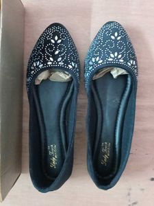 New valvet Black Embellished Ballerina Fla
