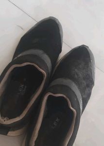sports Shoes