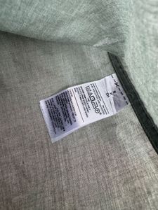 Light Green Casual Button-Down Shirt