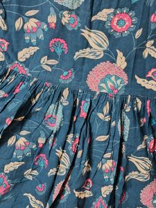 Women’s Floral Printed Short Kurti/Tunic