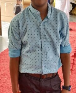 vase coat with shirt
