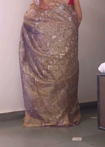 Elegant Paisley Print Saree