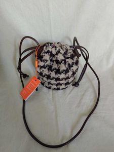 Chic Houndstooth Drawstring Bag