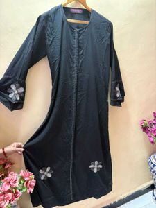 Black Floral Embroidered abaya