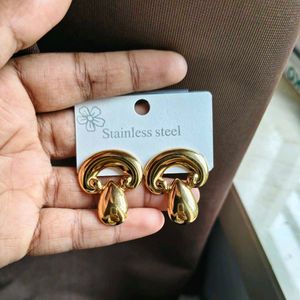 Gold Tone Drop Earrings anti tarnish