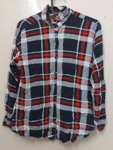 Chic Plaid Button-Up Shirt