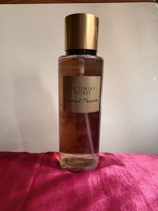 Victoria's Secret Coconut Passion Fragrance Mist