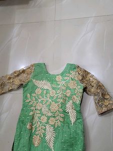 Elegant Green Embroidered Kurta sets 3 pieces