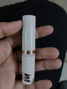 White Lipstick with Gold Accent