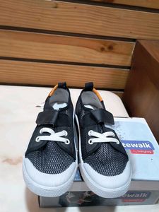 Cute Walk Sneakers - Kids Fashion