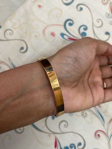 Elegant Gold Tone Bangle Bracelet