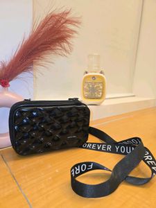 Chic Quilted Crossbody Bag