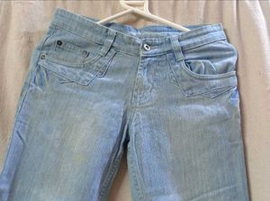 Light Wash Cropped Denim Jeans