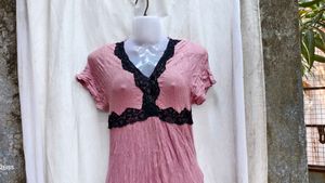 111812. Chic Rose Lace Trim Dress