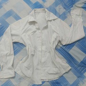 White fitted women shirt