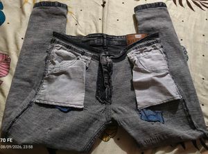 Stylish Grey Ripped Jeans for Men – Trendy &amp; Comfo