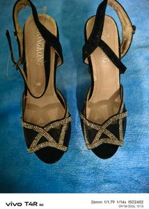 Elegant Black Heels with Rhinestone Embellishments