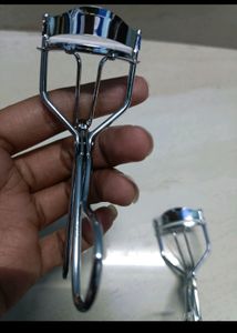 Brand New Eyelashes Curler..