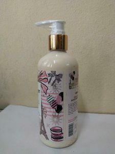 Nykaa Wanderlust Moisturizing Body Lotion