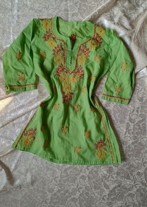 Lucknowi Short Kurti