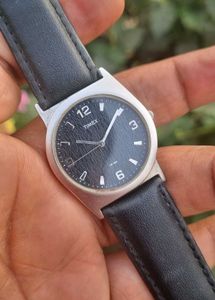 Rare Timex Black Leather Strap Watch