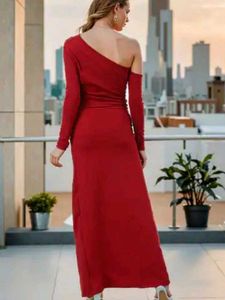 Elegant Red One-Shoulder Gown