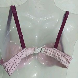 ❤️‍🔥 Lace Trim Striped Bra