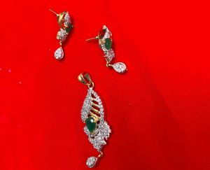 New AD PENDENT SET WITH TOPS