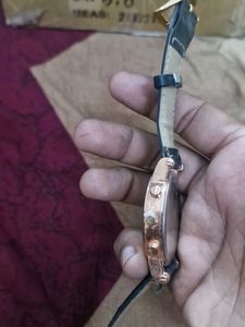 Stylish Analog Watch with Leather Strap need servi