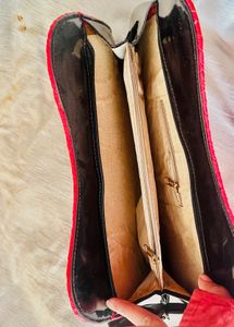 Chic Red &amp; Black Handbag
